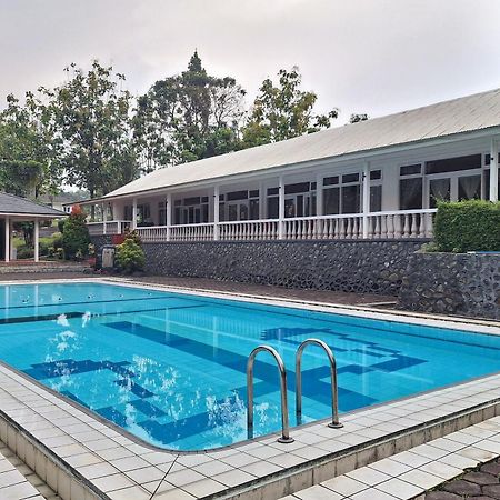 Reddoorz Resort At Tridaya Cisarua Puncak Zewnętrze zdjęcie