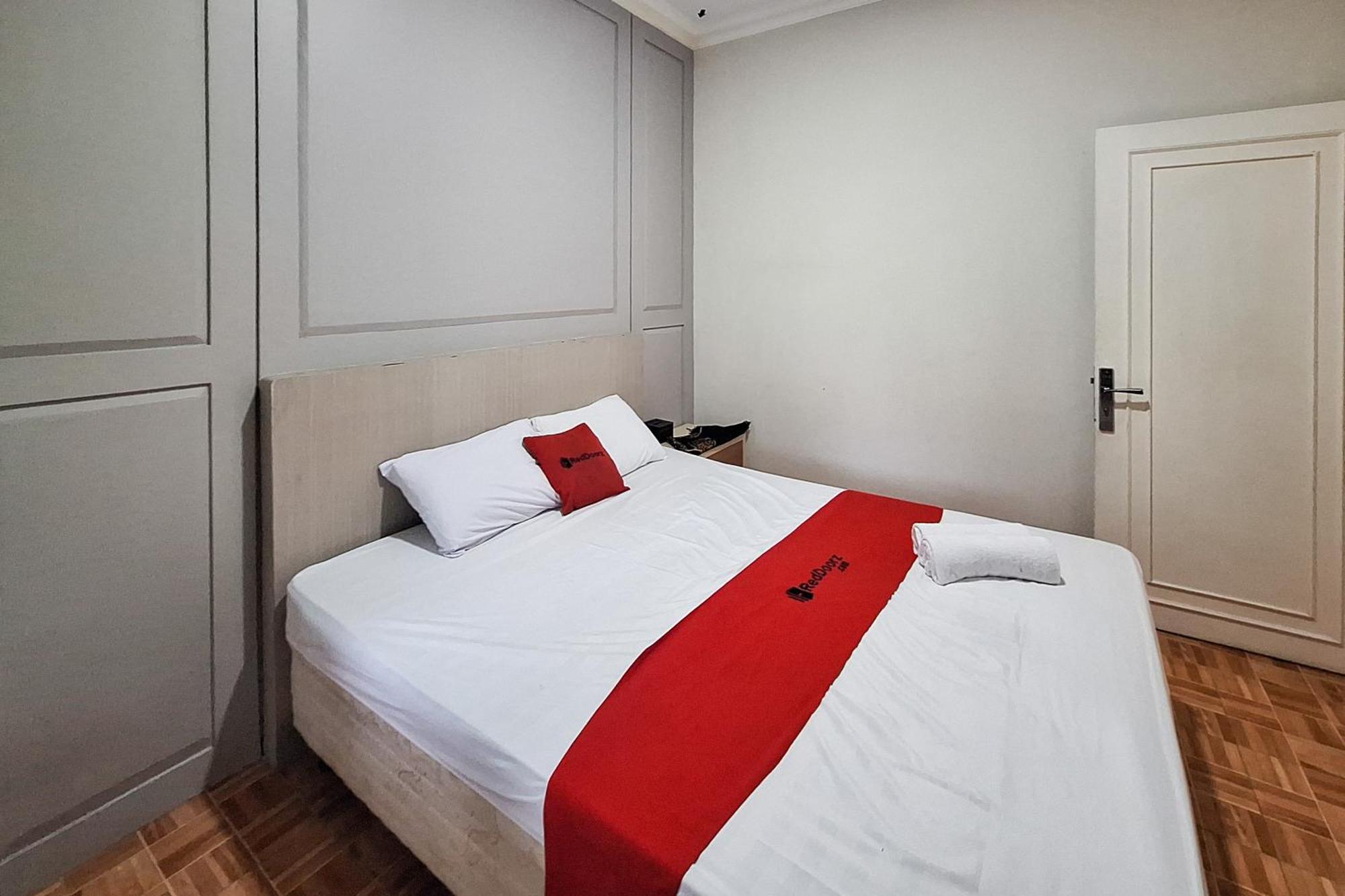 Reddoorz Resort At Tridaya Cisarua Puncak Zewnętrze zdjęcie