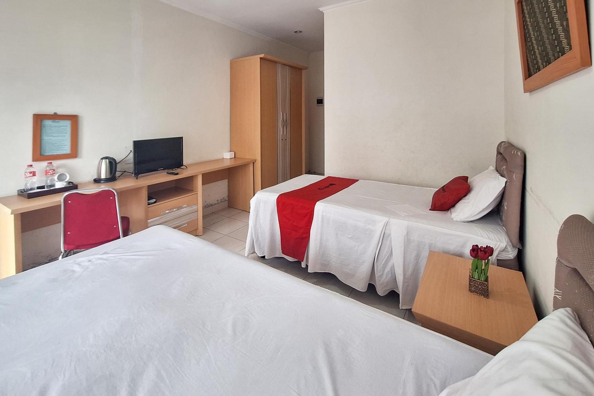 Reddoorz Resort At Tridaya Cisarua Puncak Zewnętrze zdjęcie