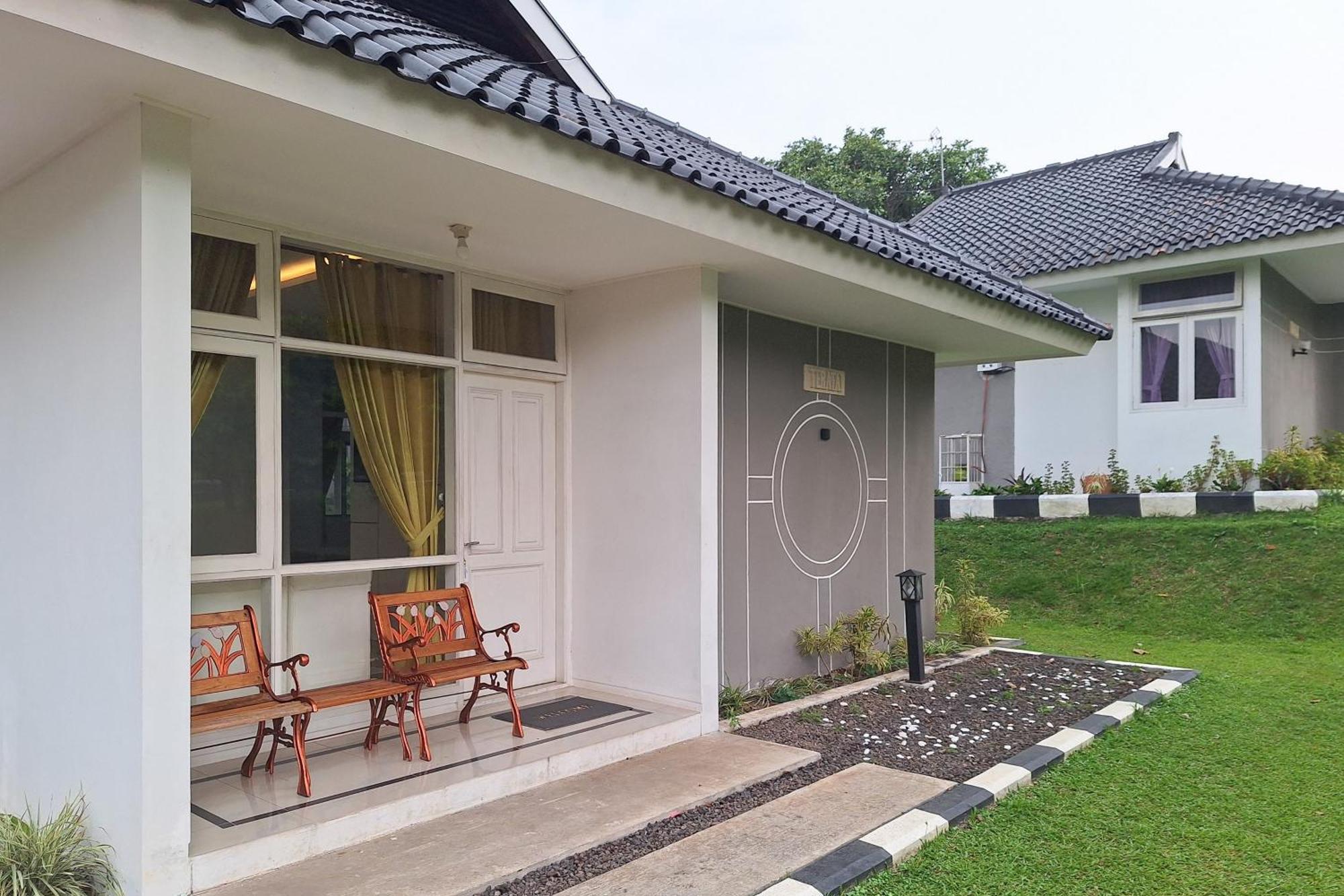 Reddoorz Resort At Tridaya Cisarua Puncak Zewnętrze zdjęcie